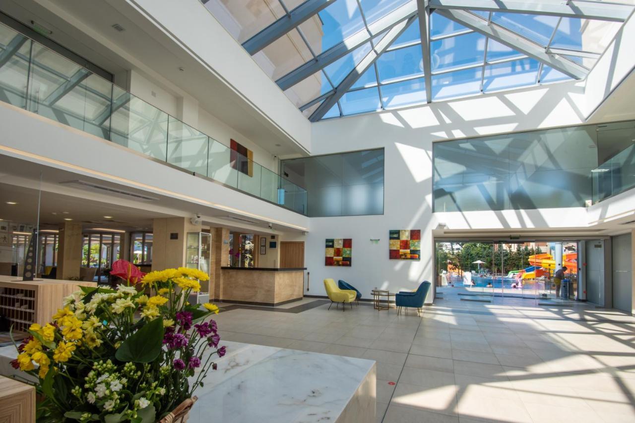 Belvedere Hotel Primorsko Luaran gambar