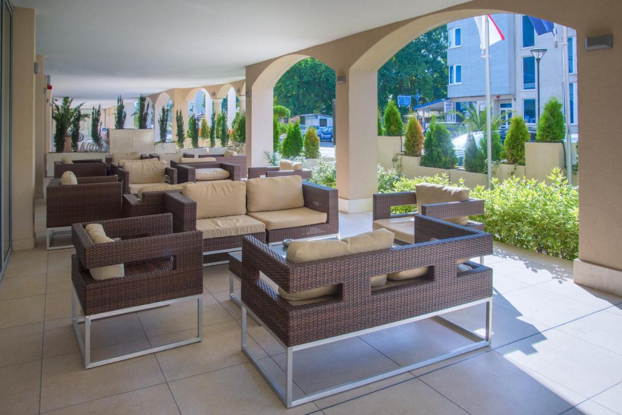 Belvedere Hotel Primorsko Luaran gambar