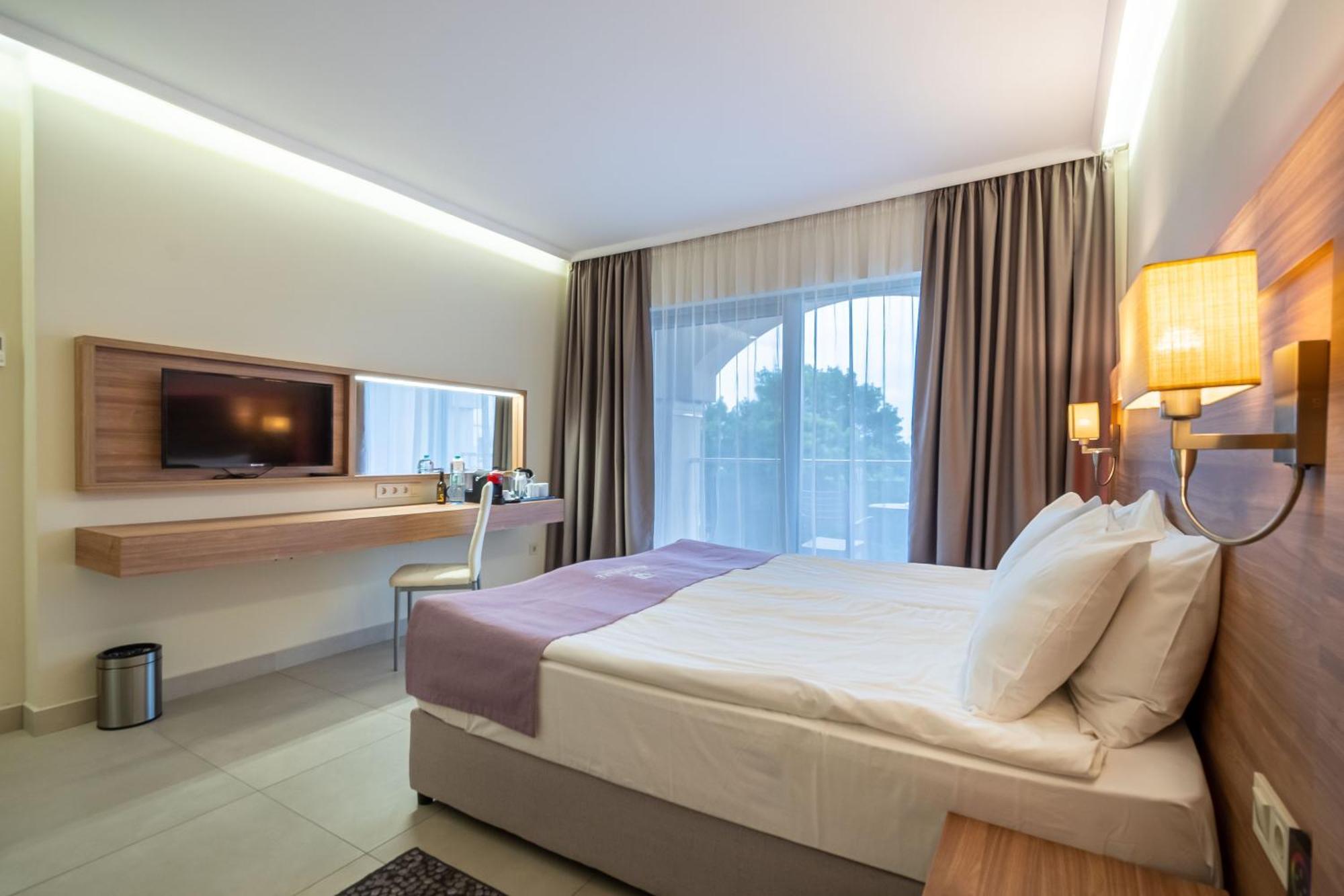 Belvedere Hotel Primorsko Luaran gambar